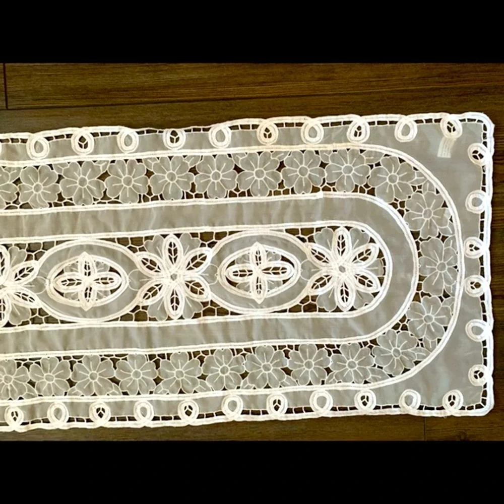 Elegant White Lace Table Runner